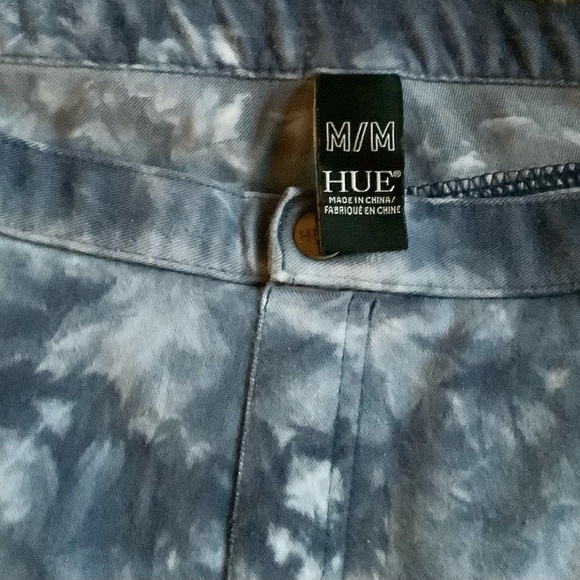 EUC Lovely Pair of Hue Leggings for Women💥 - Picture 1 of 4